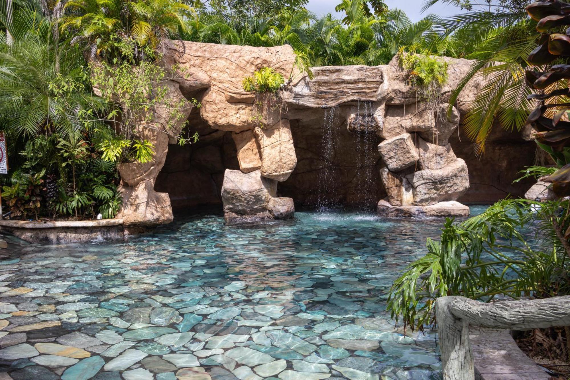 Hotel Relax Termalitas - Thermal Water La Fortuna 外观 照片