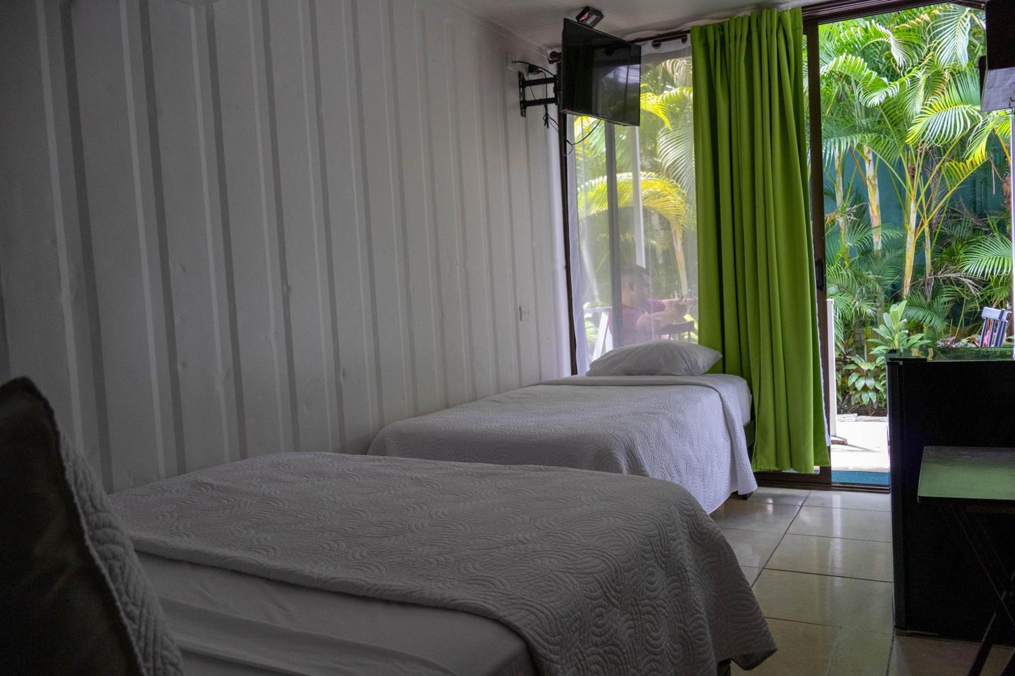 Hotel Relax Termalitas - Thermal Water La Fortuna 外观 照片